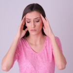 頭痛の種類とその症状。種類に応じた対策をしないと酷くなることも
